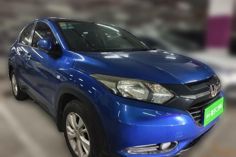 Used Honda Vezel 2015 1.5L CVT two-wheel drive Comfort trim Front Right 45 Deg