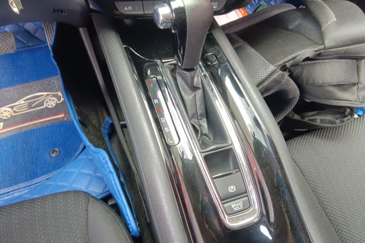 Used Honda Vezel 2015 1.5L CVT two-wheel drive Comfort trim Gear Lever