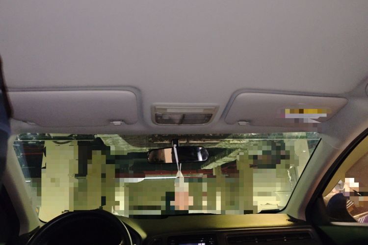 Used Honda Vezel 2015 1.5L CVT two-wheel drive Comfort trim Headliner