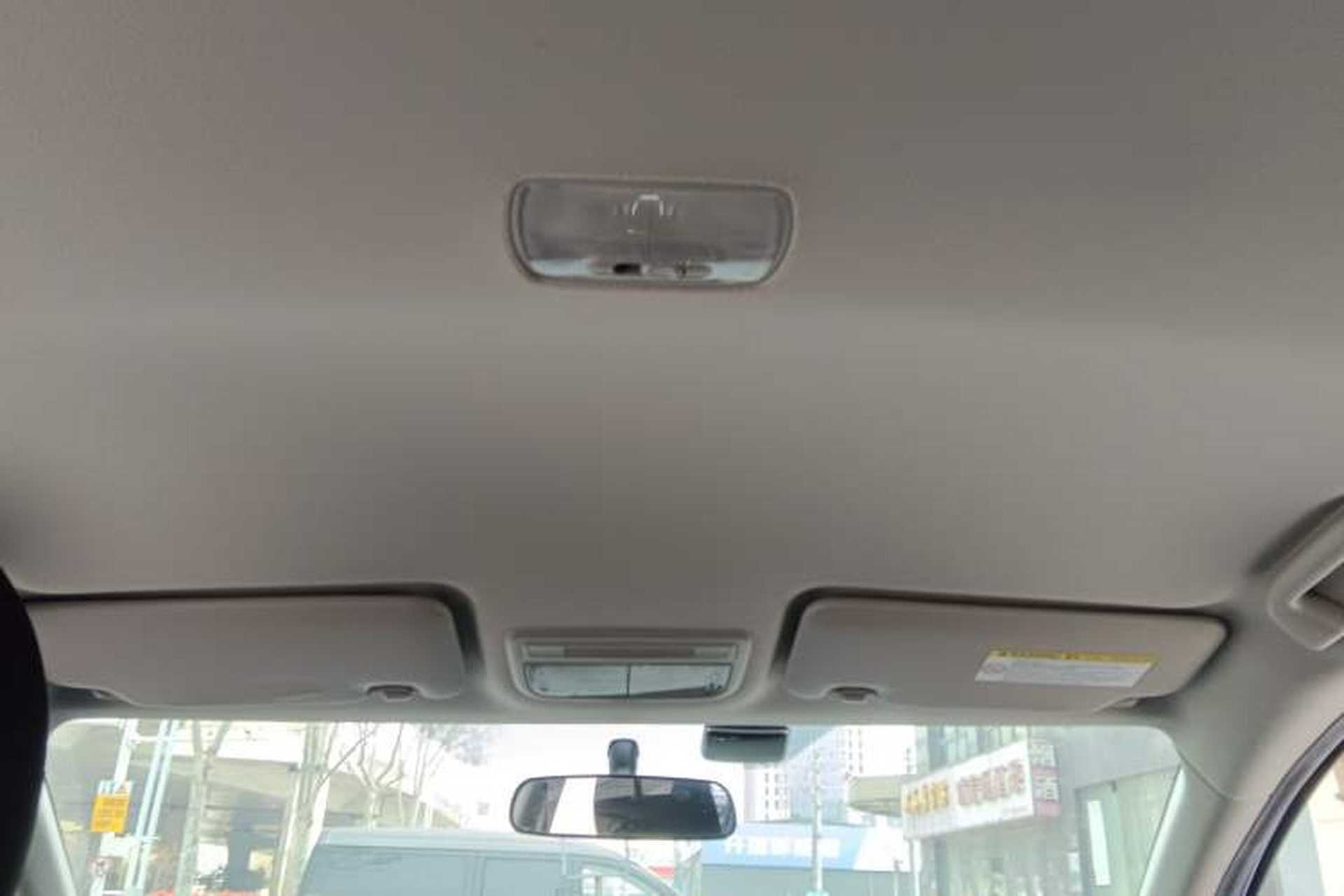 Used Honda Vezel 2015 1.5L CVT two-wheel drive Comfort trim Headliner