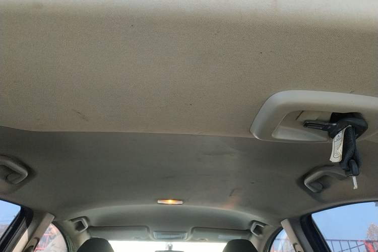 Used Honda Vezel 2015 1.5L CVT two-wheel drive Comfort trim Headliner