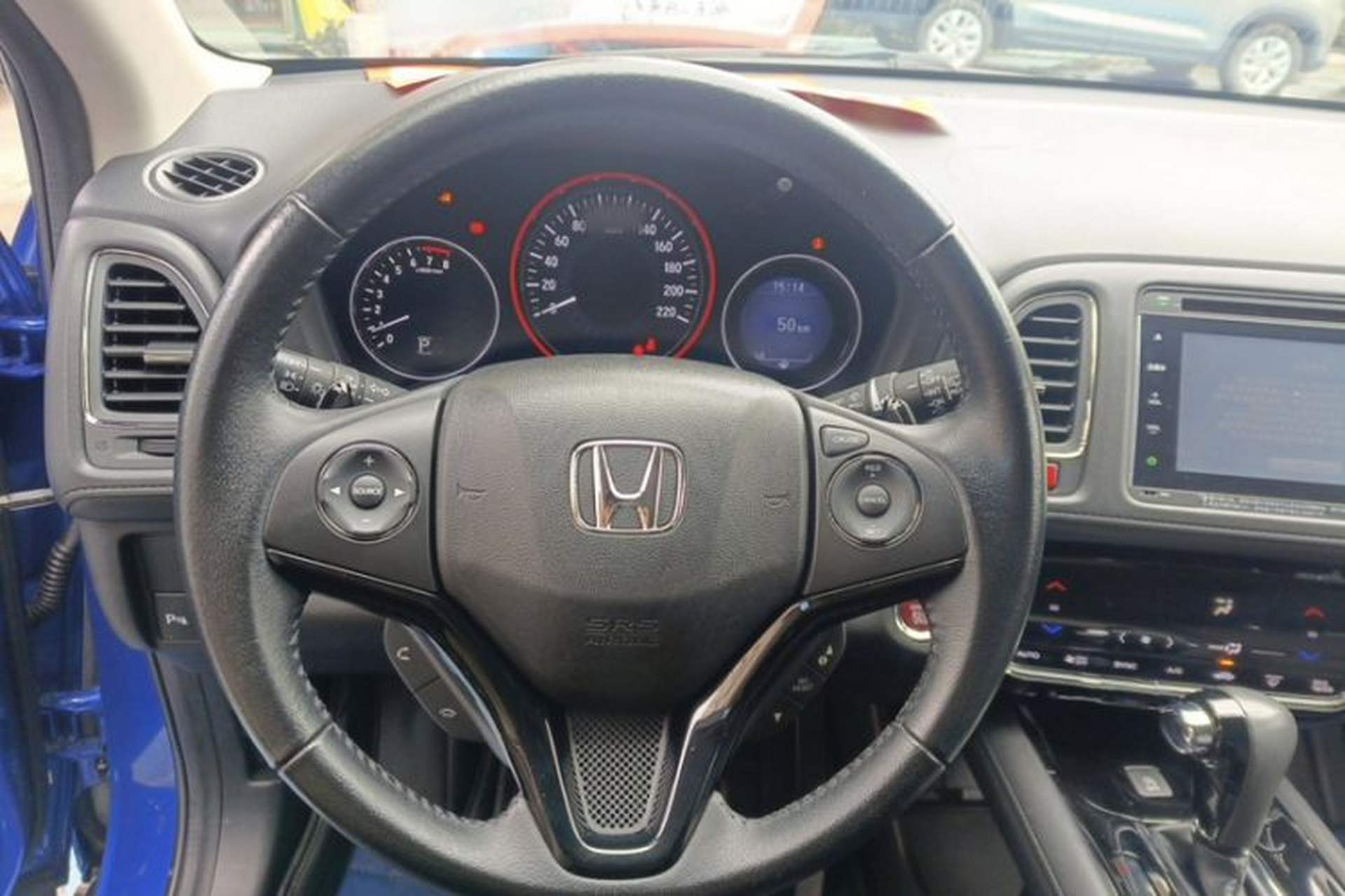 Used Honda Vezel 2015 1.8L CVT Four-Wheel Drive Flagship Model Interior 6