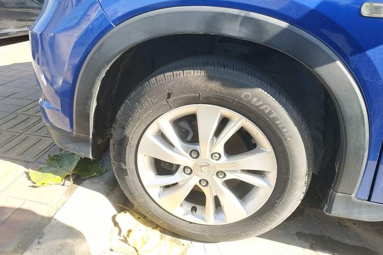 Used Honda Vezel 2015 1.5L CVT two-wheel drive Comfort trim Left Front Wheel Hub