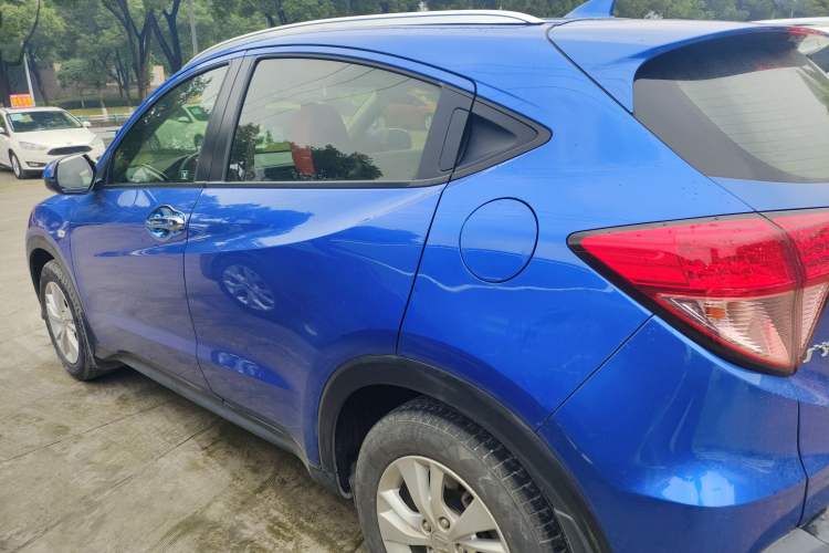 Used Honda Vezel 2015 1.5L CVT two-wheel drive Comfort trim Left Side