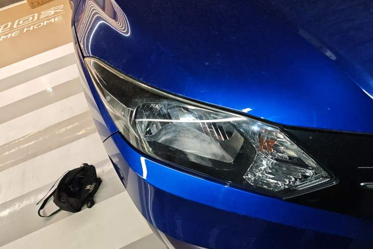 Used Honda Vezel 2015 1.5L CVT two-wheel drive Comfort trim Right Front Headlight