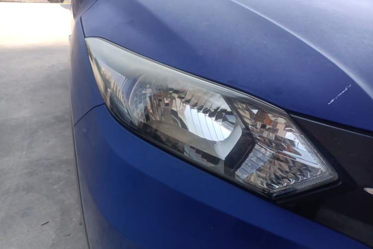 Used Honda Vezel 2015 1.5L CVT two-wheel drive Comfort trim Right Front Headlight