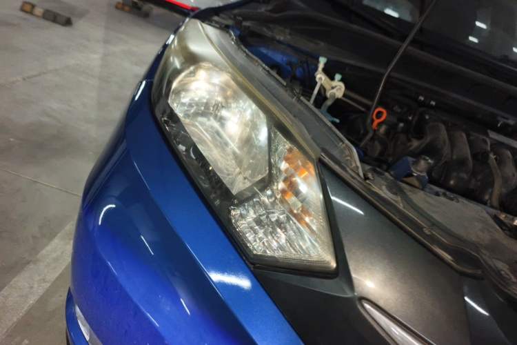 Used Honda Vezel 2015 1.5L CVT two-wheel drive Comfort trim Right Front Headlight