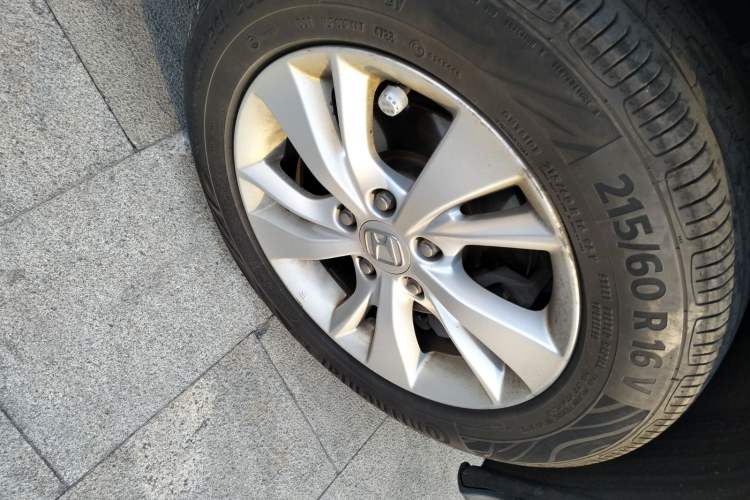 Used Honda Vezel 2015 1.5L CVT two-wheel drive Comfort trim Right Front Wheel Hub