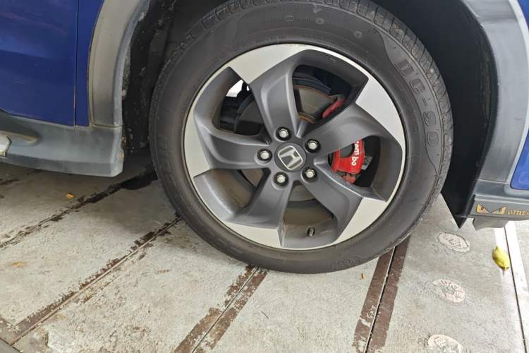 Used Honda Vezel 2015 1.8L CVT 2WD Luxury Model Right Front Wheel Hub