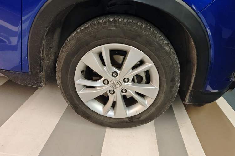 Used Honda Vezel 2015 1.5L CVT two-wheel drive Comfort trim Right Front Wheel Hub