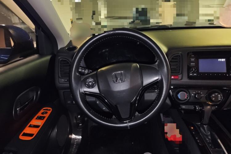 Used Honda Vezel 2015 1.5L CVT two-wheel drive Comfort trim Steering Wheel