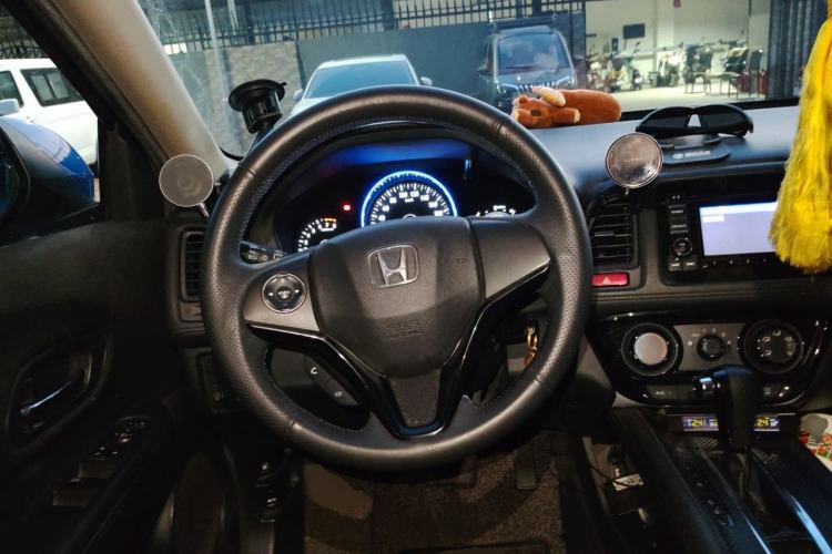 Used Honda Vezel 2015 1.5L CVT two-wheel drive Comfort trim Steering Wheel