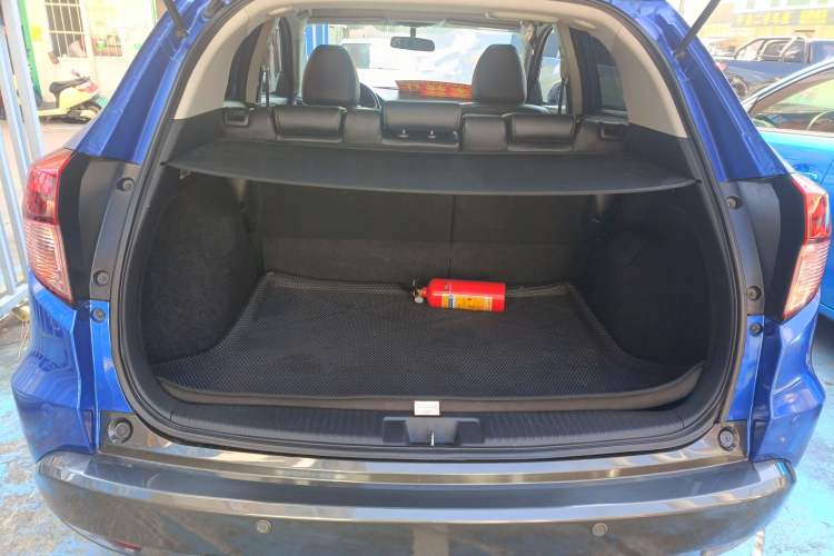 Used Honda Vezel 2015 1.8L CVT Four-Wheel Drive Flagship Model Trunk