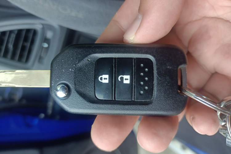 Used Honda Vezel 2015 1.5L CVT two-wheel drive Comfort trim Vehicle Key