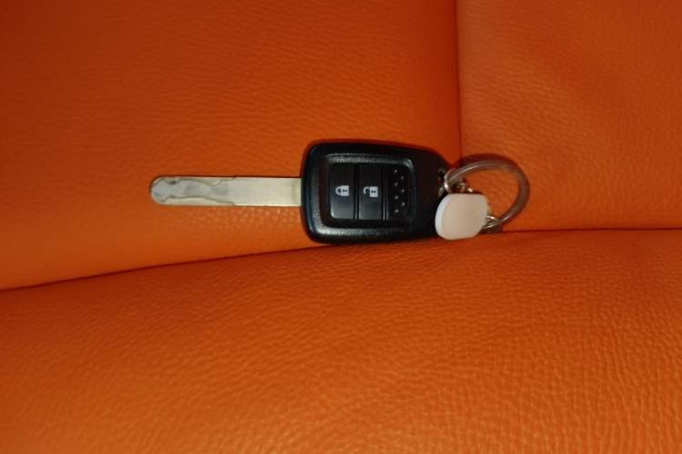 Used Honda Vezel 2015 1.8L Manual Two-Wheel Drive Elite Version Vehicle Key