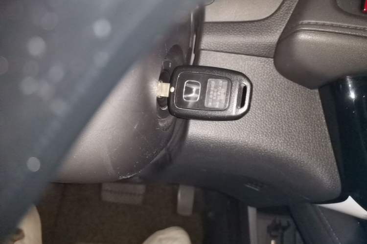 Used Honda Vezel 2015 1.5L CVT two-wheel drive Comfort trim Vehicle Key