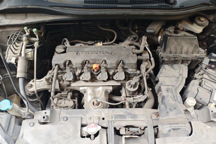 Used Honda Vezel 2015 1.8L CVT 2WD Luxury Model Engine Bay
