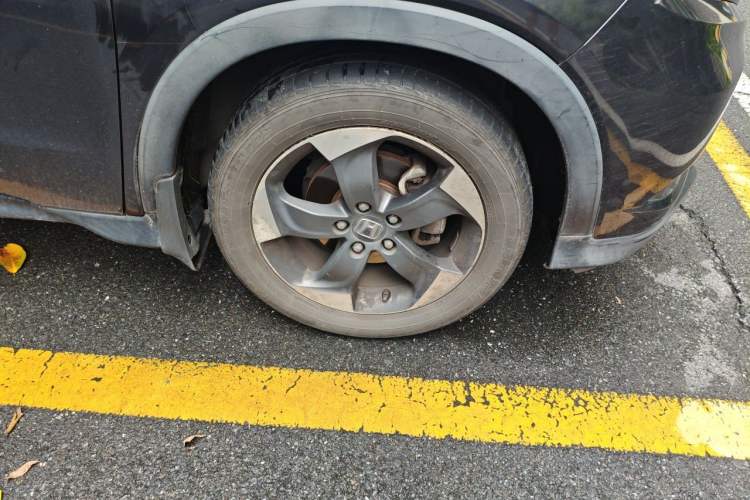 Used Honda Vezel 2015 1.8L CVT 2WD Luxury Model Right Front Wheel Hub