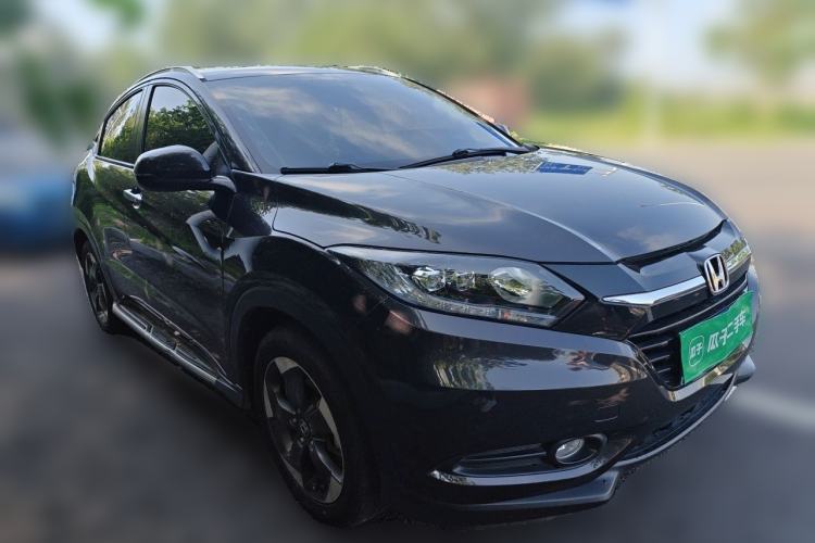 Used Honda Vezel 2015 1.8L CVT 2WD Luxury Model Front Right 45 Deg