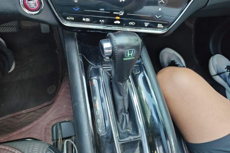 Used Honda Vezel 2015 1.8L CVT 2WD Luxury Model Gear Lever