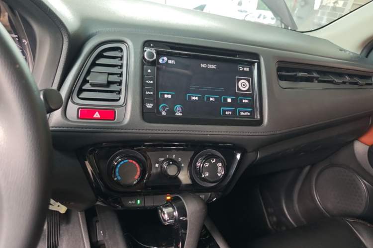 Used Honda Vezel 2015 1.5L CVT two-wheel drive Comfort trim Audio And AC Panel