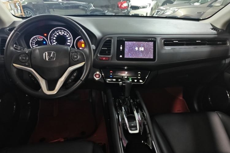 Used Honda Vezel 2015 1.8L CVT 2WD Luxury Model Center Console