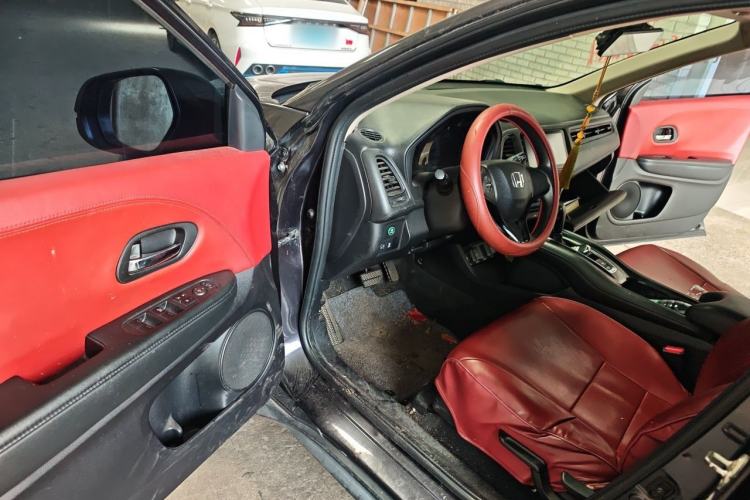 Used Honda Vezel 2015 1.5L CVT two-wheel drive Comfort trim Driver Seat