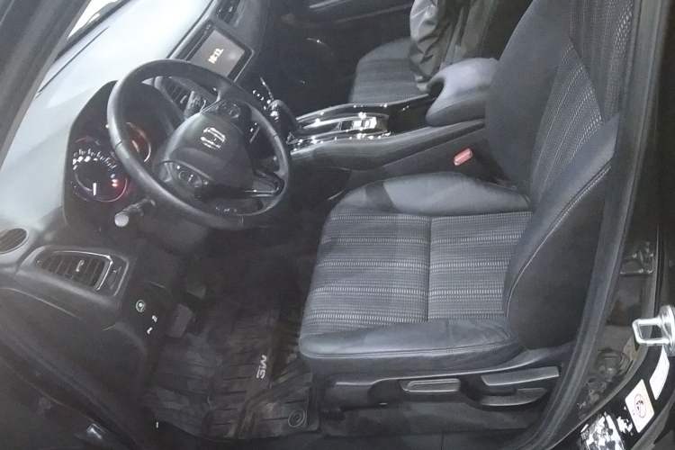 Used Honda Vezel 2015 1.8L CVT 2WD Luxury Model Left Front Seat