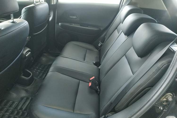 Used Honda Vezel 2015 1.5L CVT two-wheel drive Comfort trim Left Rear Seat