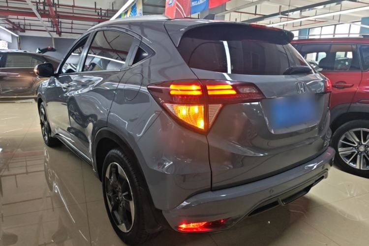 Used Honda Vezel 2015 1.8L CVT 2WD Luxury Model Rear Left 45 Deg
