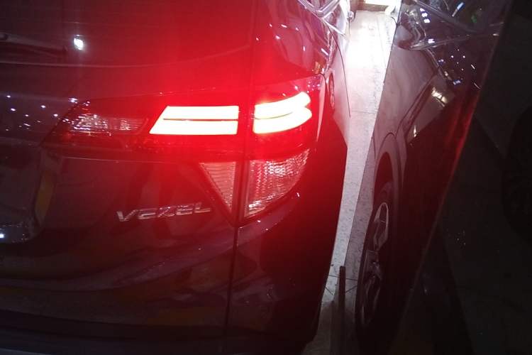 Used Honda Vezel 2015 1.8L CVT 2WD Luxury Model Right Rear Taillight