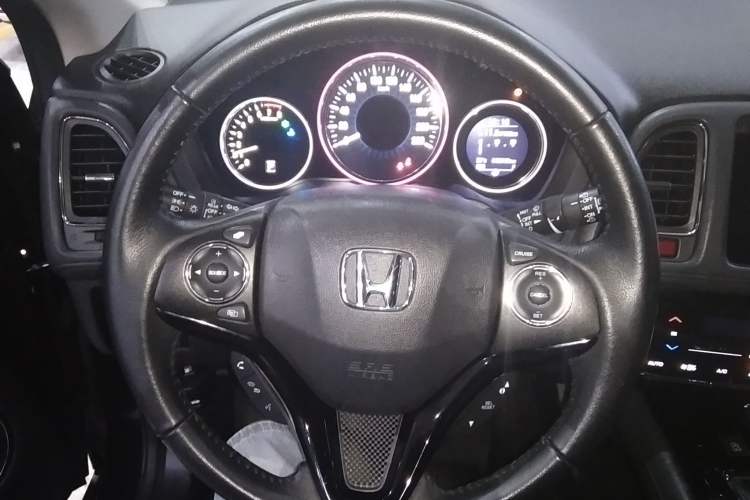 Used Honda Vezel 2015 1.8L CVT 2WD Luxury Model Steering Wheel