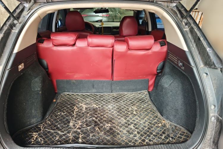 Used Honda Vezel 2015 1.5L CVT two-wheel drive Comfort trim Trunk