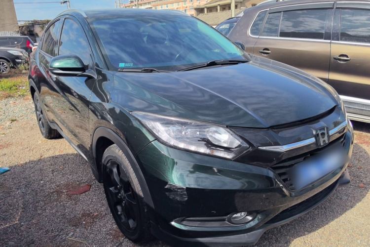 Used Honda Vezel 2015 1.8L CVT 2WD Luxury Model Front Right 45 Deg