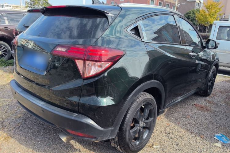 Used Honda Vezel 2015 1.8L CVT 2WD Luxury Model Rear Right 45 Deg