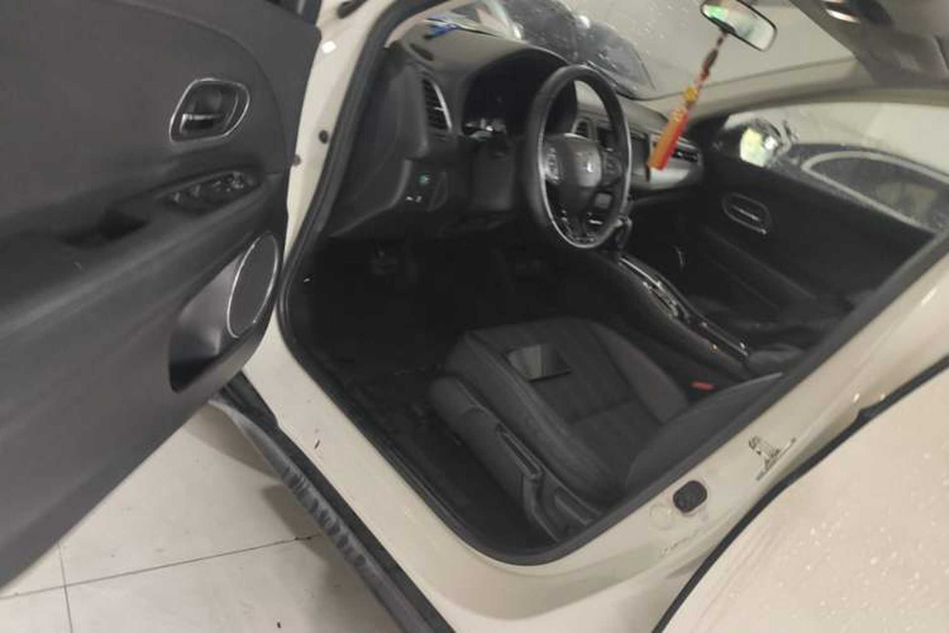 Used Honda Vezel 2015 1.8L CVT 2WD Luxury Model Driver Seat