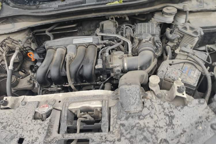 Used Honda Vezel 2015 1.5L CVT two-wheel drive Comfort trim Engine Bay