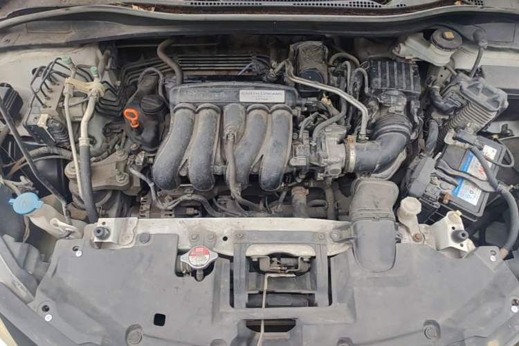 Used Honda Vezel 2015 1.5L CVT two-wheel drive Comfort trim Engine Bay