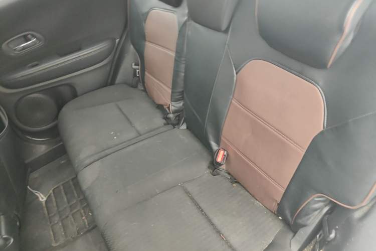 Used Honda Vezel 2015 1.5L CVT two-wheel drive Comfort trim Left Rear Seat