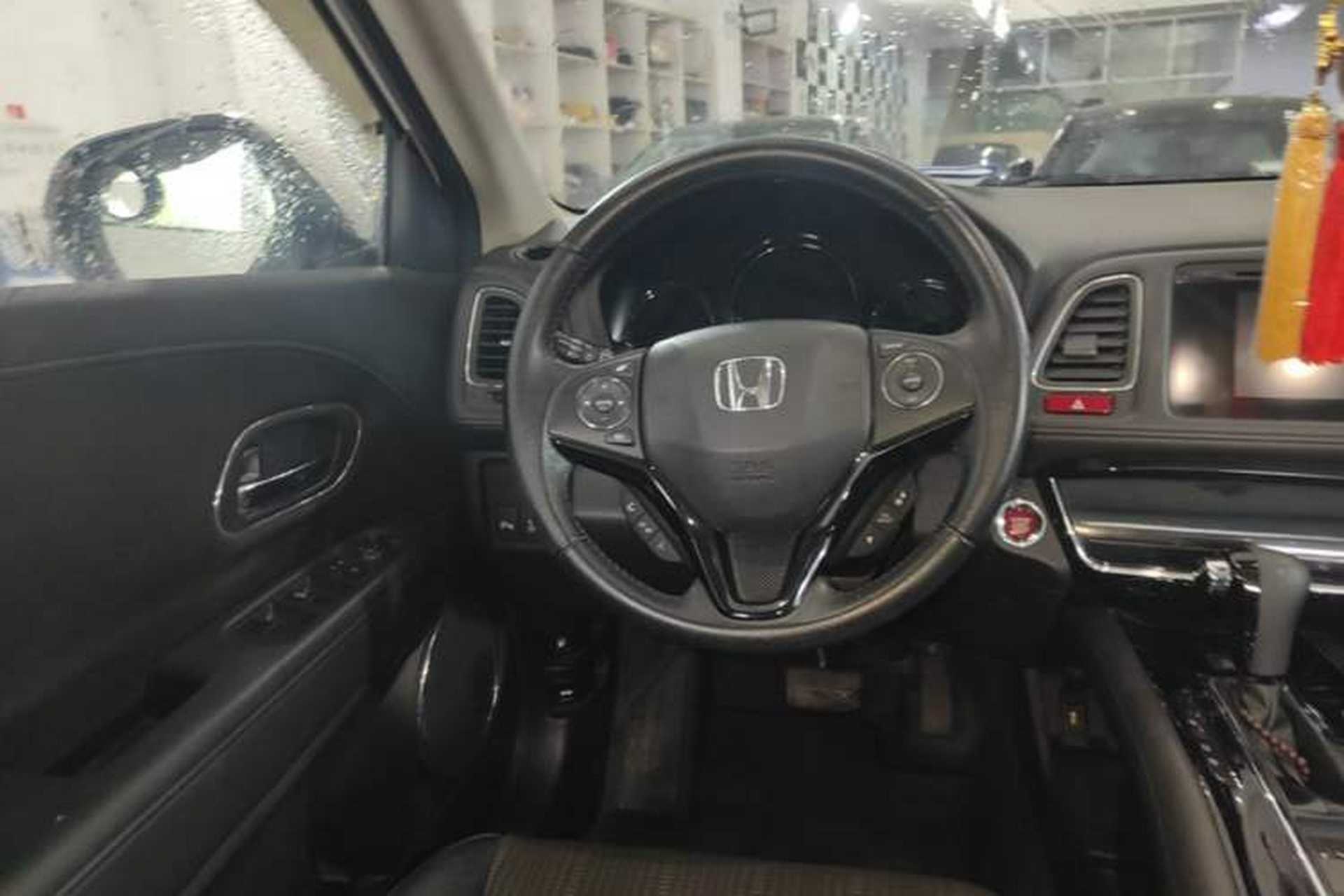Used Honda Vezel 2015 1.8L CVT 2WD Luxury Model Steering Wheel