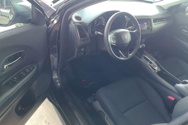 Used Honda Vezel 2015 1.5L CVT two-wheel drive Comfort trim Driver Seat
