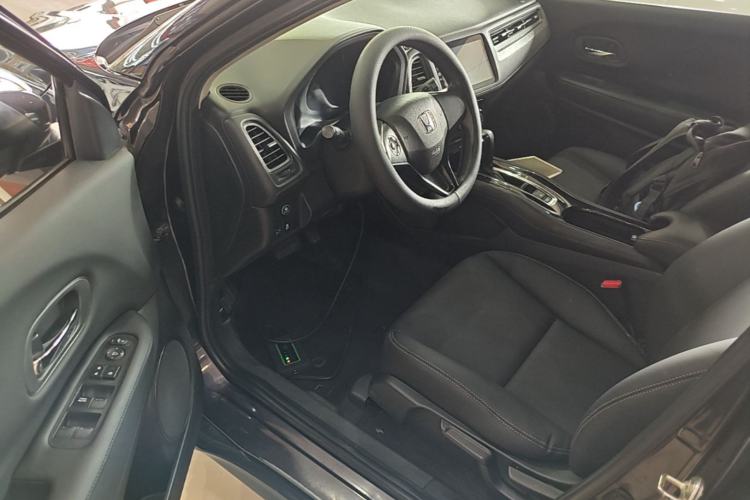 Used Honda Vezel 2015 1.5L CVT two-wheel drive Comfort trim Driver Seat