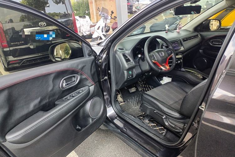 Used Honda Vezel 2015 1.8L CVT 2WD Luxury Model Driver Seat