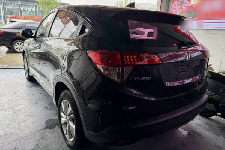 Used Honda Vezel 2015 1.5L CVT two-wheel drive Comfort trim Exterior 2