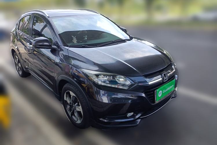 Used Honda Vezel 2015 1.8L CVT 2WD Luxury Model Front Right 45 Deg