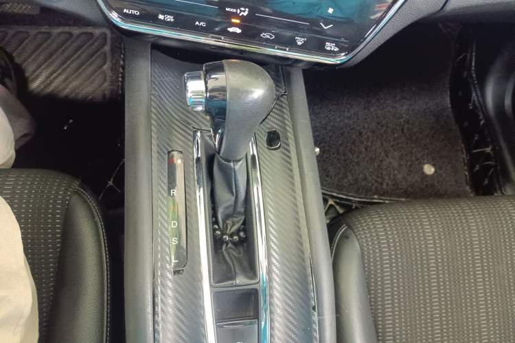 Used Honda Vezel 2015 1.8L CVT 2WD Luxury Model Gear Lever