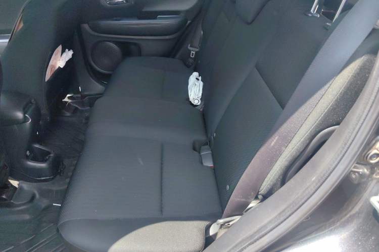 Used Honda Vezel 2015 1.5L CVT two-wheel drive Comfort trim Left Rear Seat