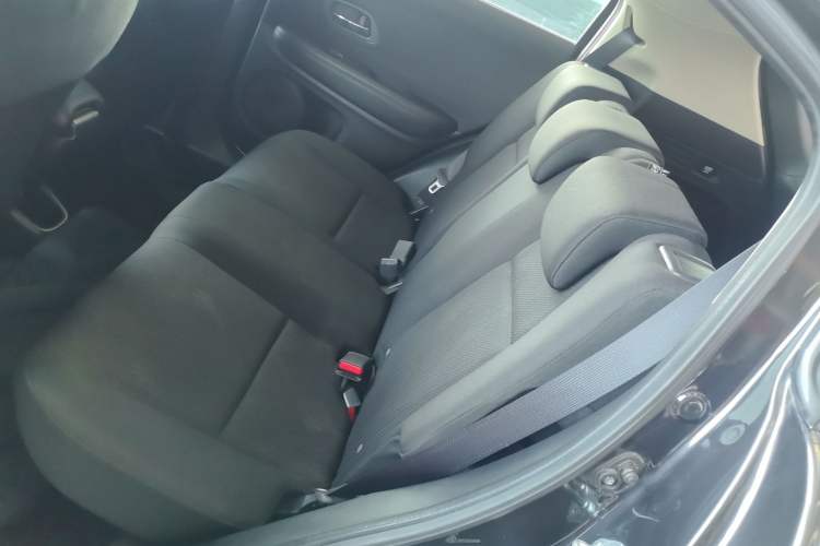 Used Honda Vezel 2015 1.5L CVT two-wheel drive Comfort trim Left Rear Seat