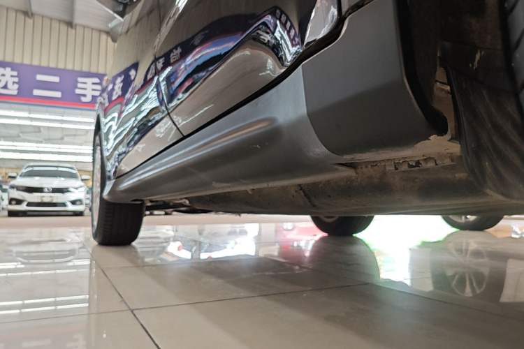 Used Honda Vezel 2015 1.5L CVT two-wheel drive Comfort trim Left Side Sill