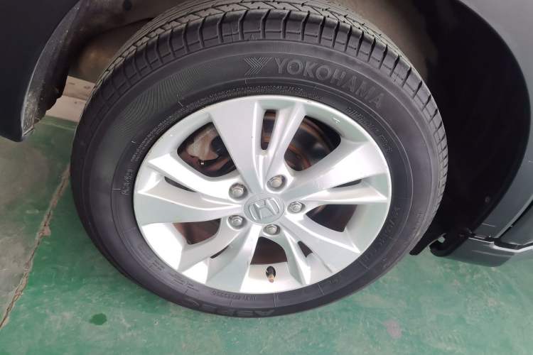 Used Honda Vezel 2015 1.5L CVT two-wheel drive Comfort trim Right Rear Wheel Hub